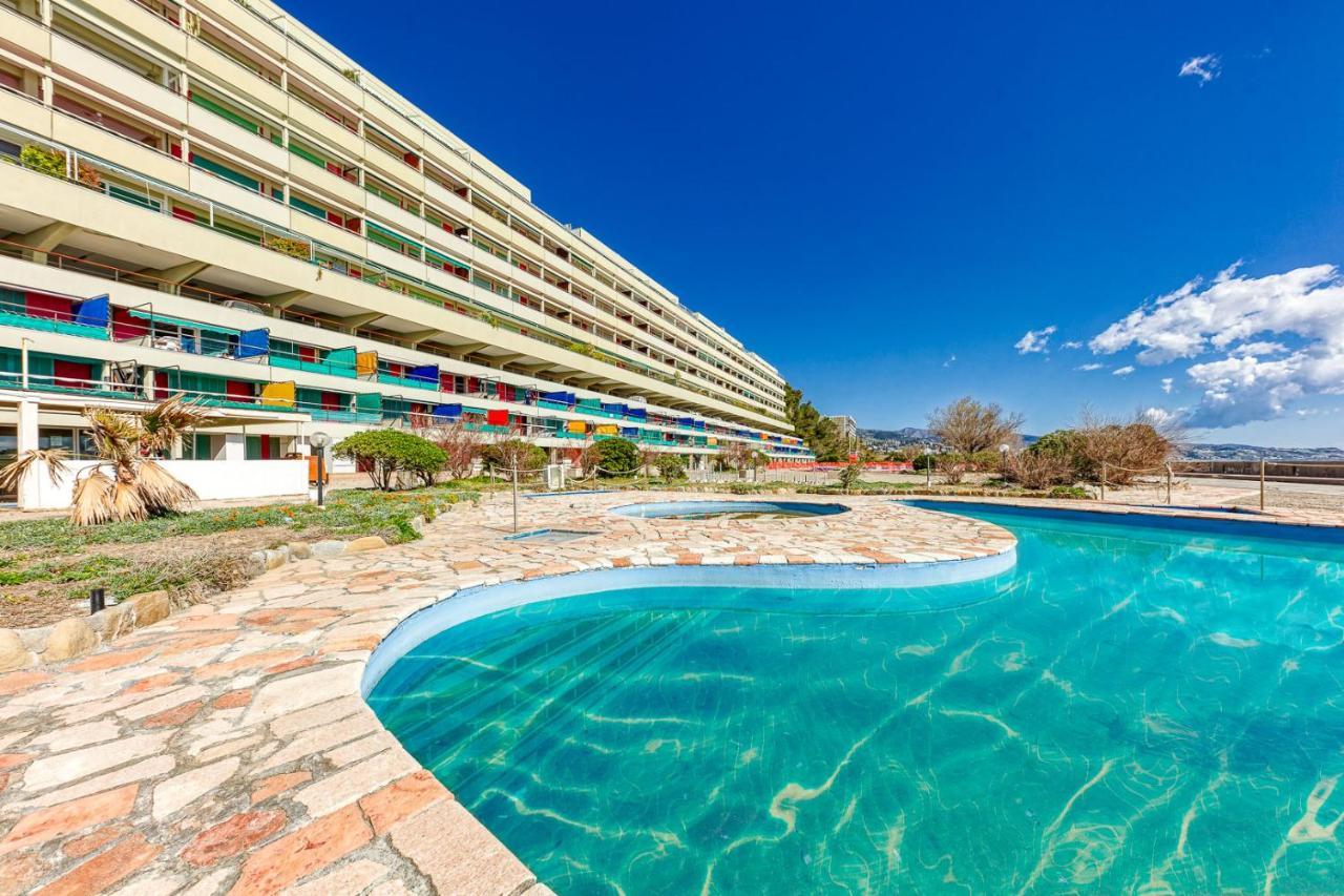 Ferienwohnung Casaviva - Grazioso Bilocale Sul Mare A Ospedaletti Exterior foto