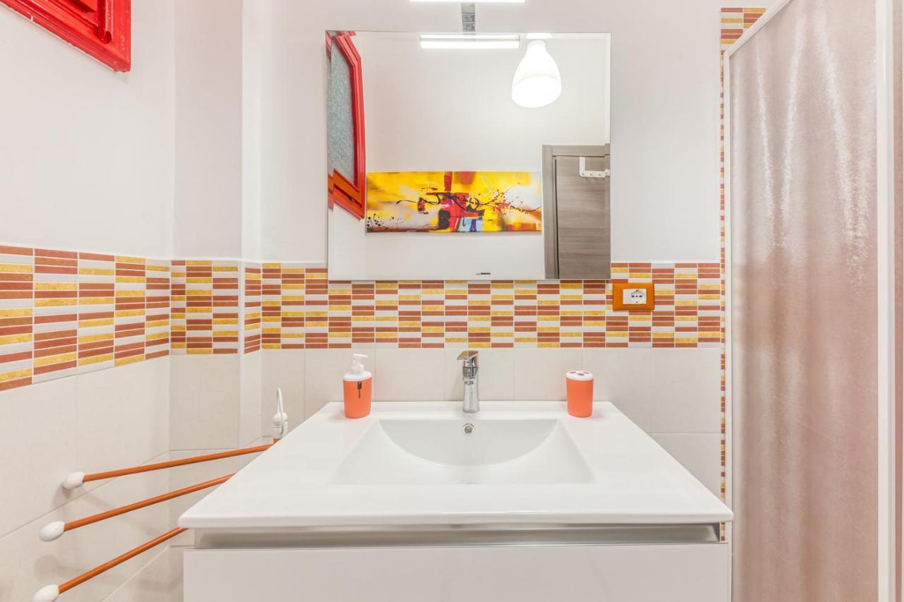 Ferienwohnung Casaviva - Grazioso Bilocale Sul Mare A Ospedaletti Exterior foto